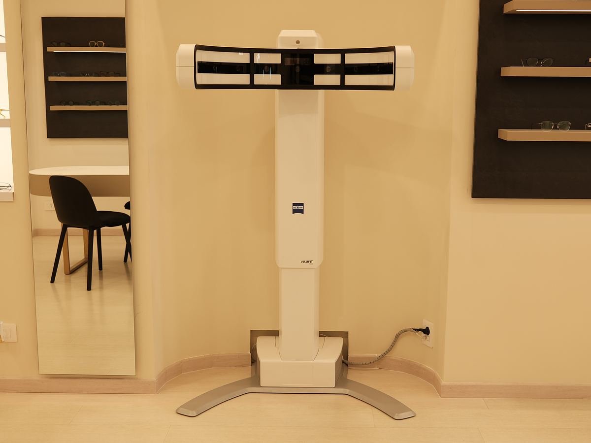 Lo ZEISS VISUFIT 1000 nel negozio di Ottica Casaccia